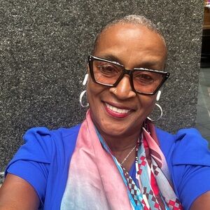 Meet your Posher, Lynn